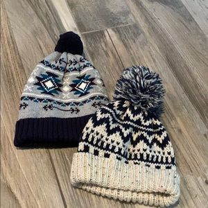 EUC Bundle of 2 winter hats, sz S